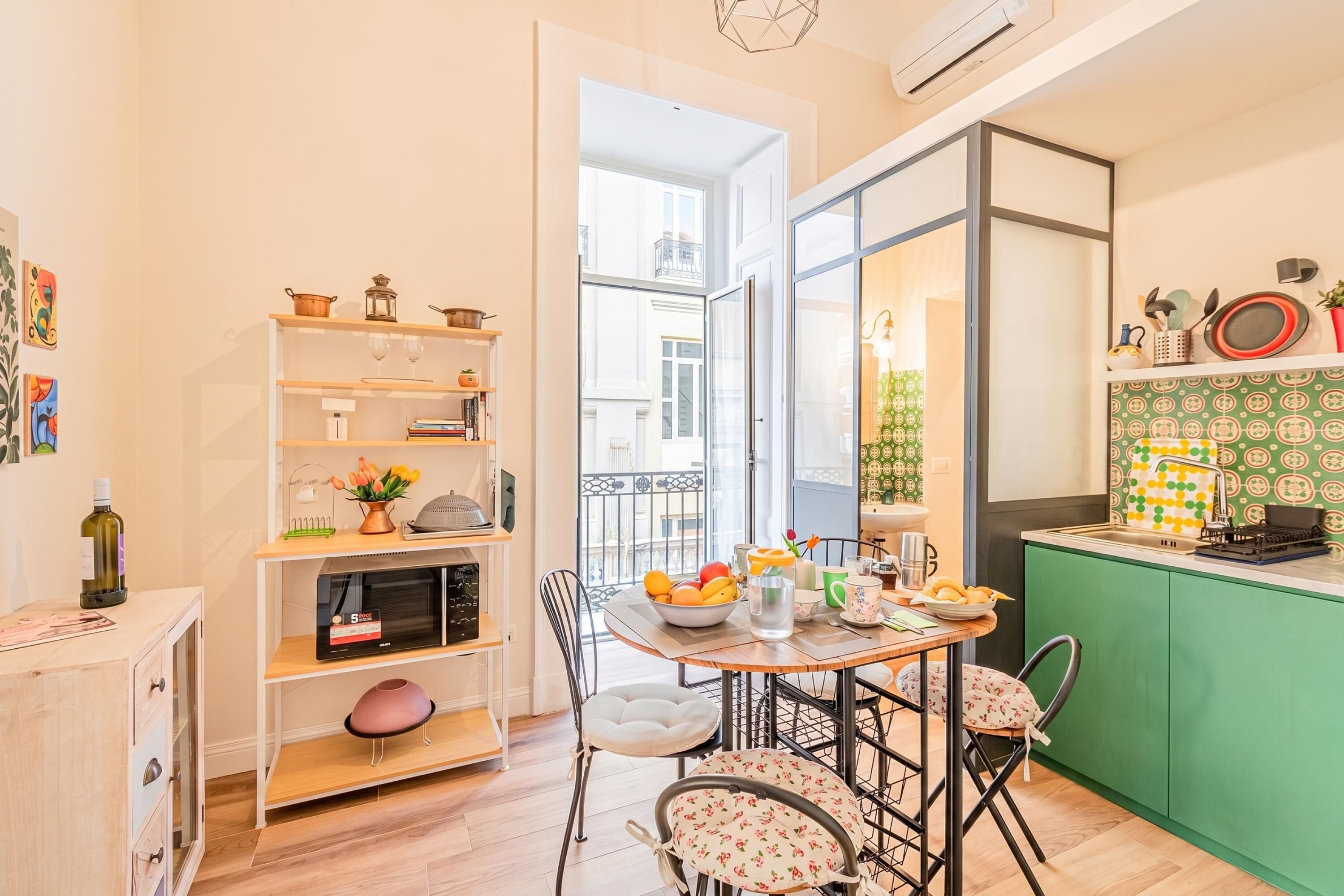 Appartement Familial, plusieurs chambres, 2 salles de bains (Miss Ren's Home) | Restauration
