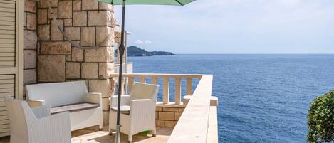 Departamento (Two Bedroom Apartment with Terrace an) | Terraza o patio