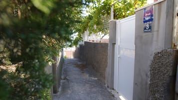 Enkelrum (Single Room with Shared Terrace) | Exteriör