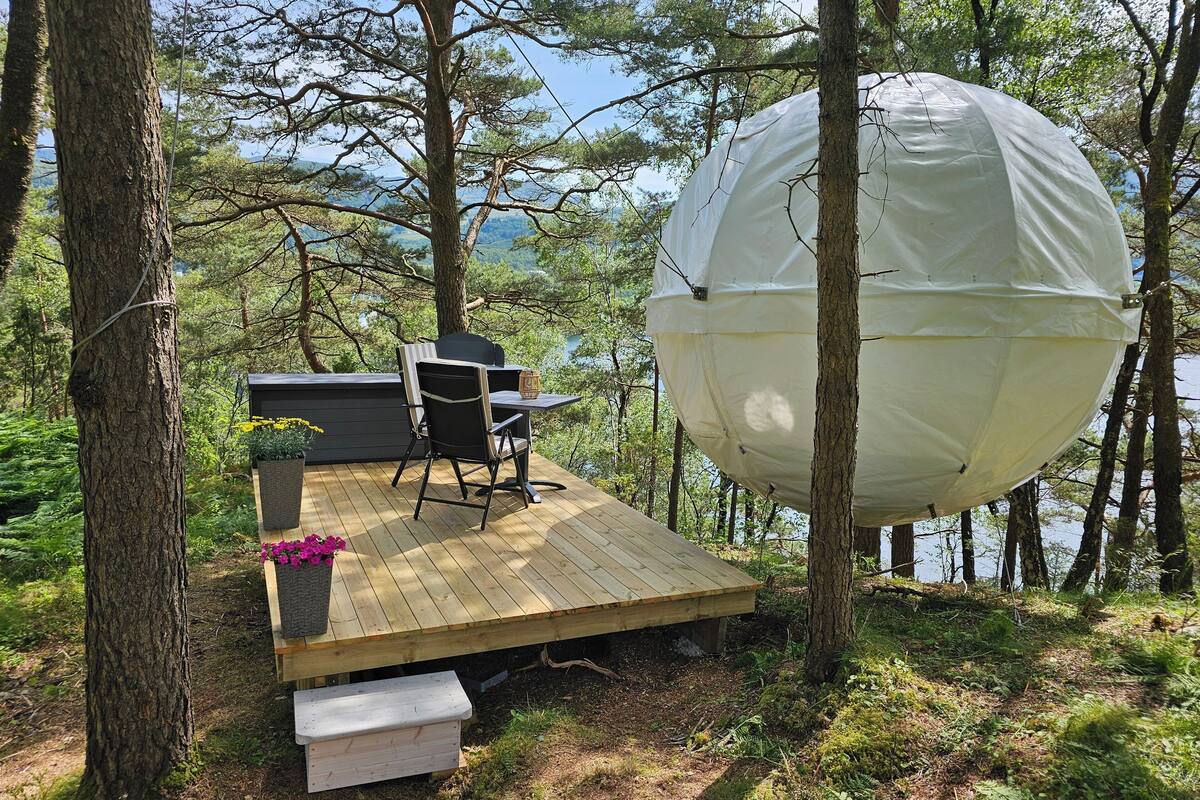 Exclusive Tent | 1 bedroom, bed sheets