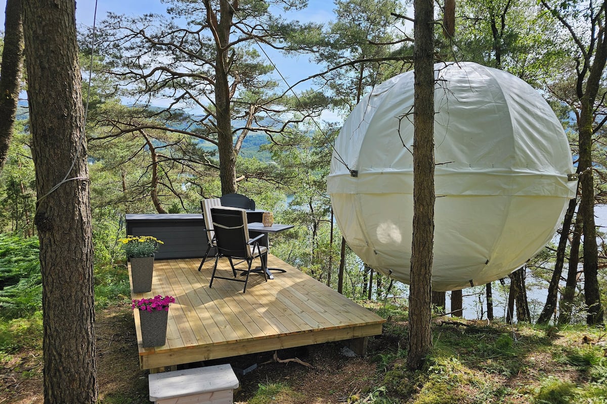 Exclusive Tent