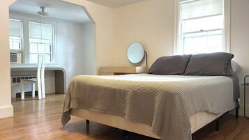 2 bedrooms, bed sheets