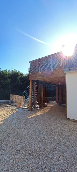 Property grounds - En Bord de Mer, Appartement au 1er Étage Avec Terrasse Spacieuse (Sarzeau)