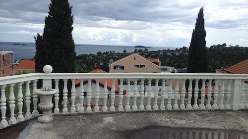 Apartments and Room Katja