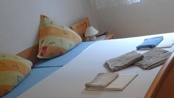 Studio (Studio Apartment) | 3 bedrooms, free WiFi