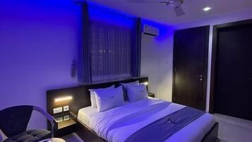 3 slaapkamers, een strijkplank/strijkijzer, wifi, beddengoed