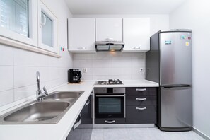 하우스 (Three Bedroom Holiday Home with Terra) | 전용 주방 | 냉장고