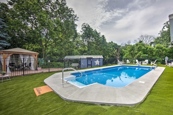 Salt water pool