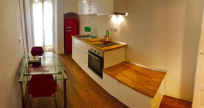 Private kitchen - 1 Bedroom Apartment in Bari (Bari)