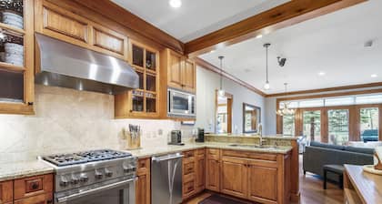 Ski-in Ski-out 1 Br+den In Exclusive Horizon Pass 1 Bedroom Condo by RedAwning