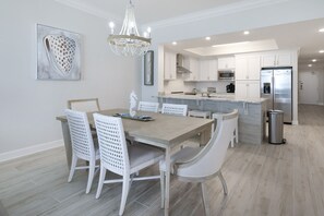 Condo, 3 Bedrooms | Dining