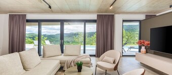 Villa Butoniga Hills - luxurious villa with pool