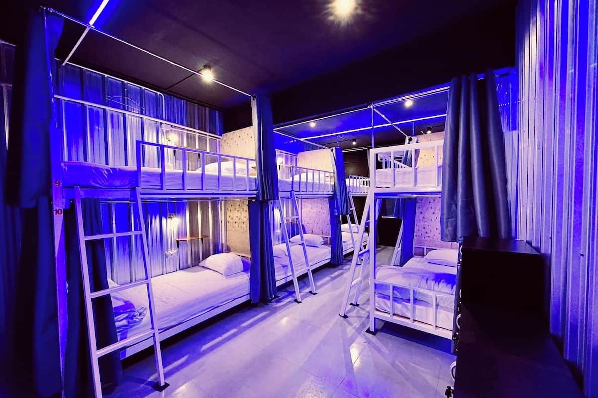 Signature Shared Dormitory | Hypo-allergenic bedding, in-room safe, individually decorated