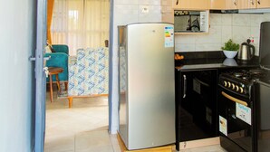 Tủ lạnh, lò vi sóng, lò nướng, bếp nấu 