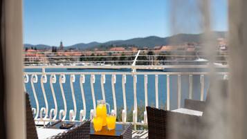 Apartment (Two Bedroom Apartment with Terrace an) | Terrasse/Patio