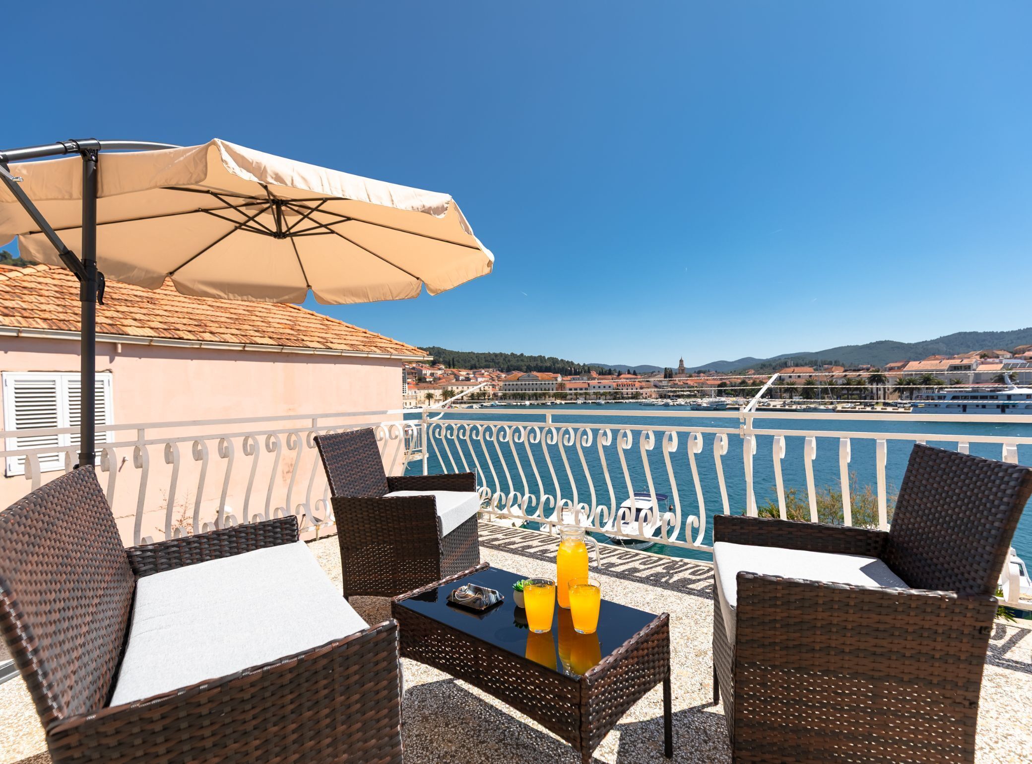 Apartment (Two Bedroom Apartment with Terrace an) | Terrace/patio