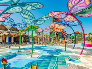 Waterslide - The Land of Legends Nickelodeon Hotels Antalya (Serik)