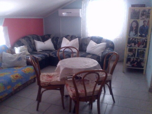 Dining - Apartment Oaza Mira (Dubrovacko Primorje)