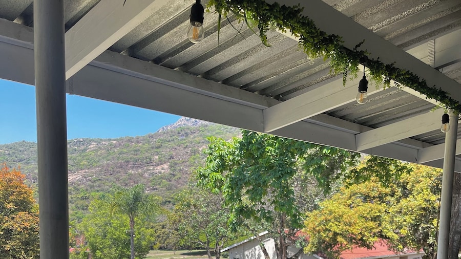 Near Big 5 Numbi Lodge