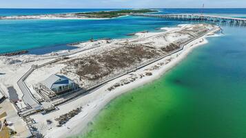 Apartment, 1 King-Bett und Schlafsofa (Sandpiper Cove 1016) | Strand