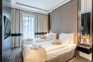 1 slaapkamer, een strijkplank/strijkijzer, gratis wifi, beddengoed