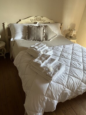 9 bedrooms, WiFi, bed sheets - 9 Bedroom Bed & breakfast in Stiava (Stiava)