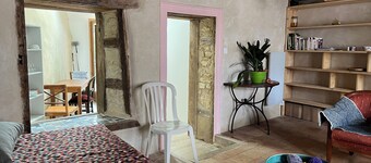 1 Bedroom Private vacation home in SoulignÃ©-sous-Ballon