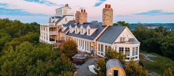 Roundtop Mansion Breathtaking View indoor Pool