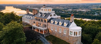 Roundtop Mansion Breathtaking View indoor Pool