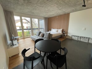 Apartment Medium without Balcony | Hypo-allergenic bedding, individually decorated, individually furnished - Aparthotel Il Momento Bern Expo – Self Check-In Hotel. (Bern)