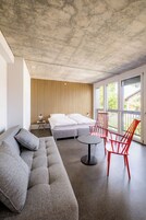 1 habitación, ropa de cama hipoalergénica y decoración personalizada 