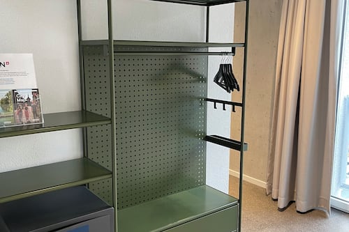 Apartment Medium barrierfree with Balcony | Roupas de cama antialérgicas, individualmente decorados