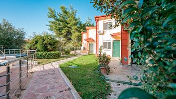 House, Accessible | 2 bedrooms, soundproofing