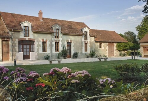 8 Bedroom Private vacation home in ThÃ©sÃ©e