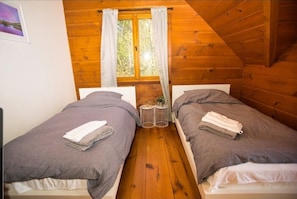 3 habitaciones, escritorio, cuna de viaje y wifi gratis