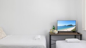 2 slaapkamers, een strijkplank/strijkijzer, wifi, beddengoed