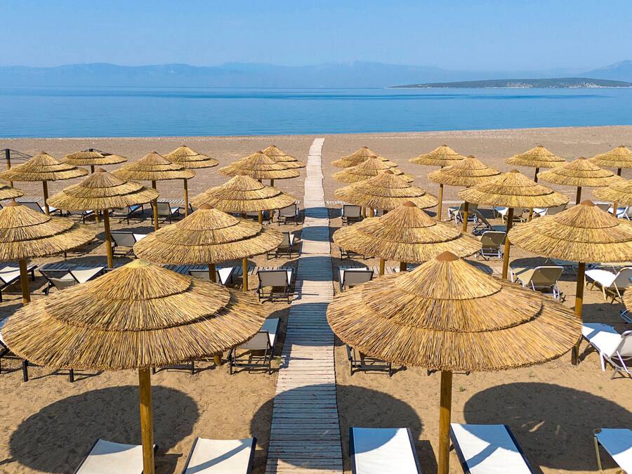 Privat strand og strandbar