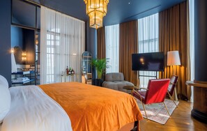 Luxury Suite, City View - Zorba&Bond Hotel on the 8th (Tbilisi)