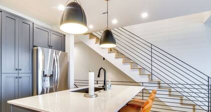 Peaceful Crested Butte Townhome w/ Mountain Views