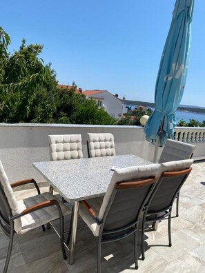 Appartement (Apartman Daniela - Two Bedroom Apartm) | Salle Ă manger