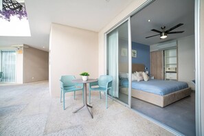 1 室のベッドルーム、アイロン / アイロン台、WiFi、ベッドシーツ