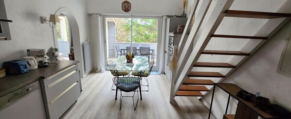 Dining - 2 bedroom apartment in saint-georges-de-didonne (Saint-Georges-de-Didonne)