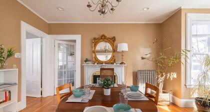 Stylish comfortable period feature 2 bed - Sun drenched - Free parking