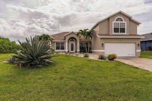 Exterior - This house is a 5 bedroom(s), 3 bathrooms, located in Port Charlotte, FL. (Port Charlotte)