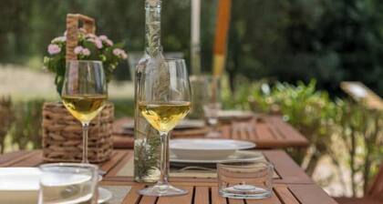 Agriturismo Sant' Elmira: Goditi la Vasca Idromassaggio Esterna