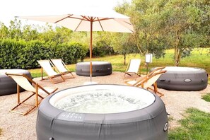 مغطس سبا خارجي