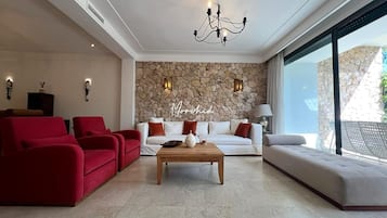 Télévision, cheminée