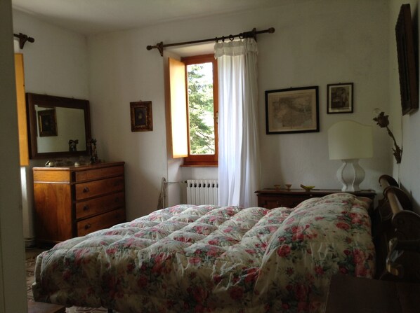 4 chambres, fer et planche à repasser, Wi-Fi, literie fournie