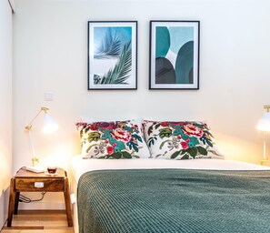 Apartment (0 Bedroom) | Interior - Foz003 · Light-filled Studio With Courtyard Garden (Porto)