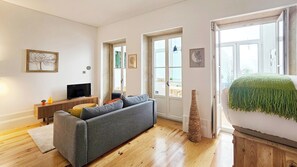 Apartment (0 Bedroom) | Interior